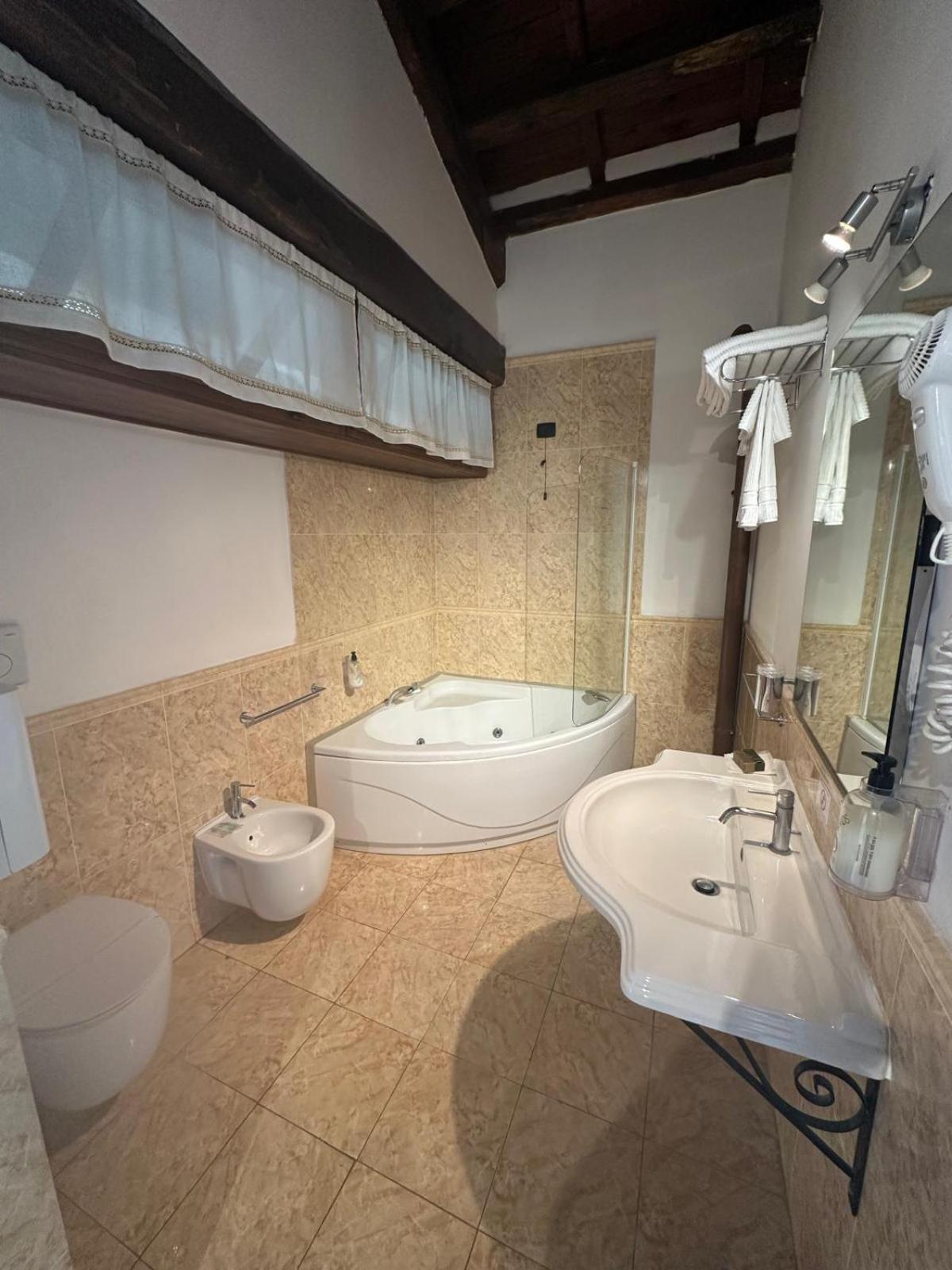 Hotel Tenuta Dell'Argento Resort Civitavecchia Eksteriør bilde